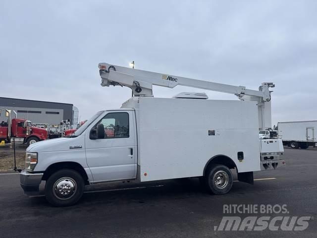 Ford E350 ALTEC Další