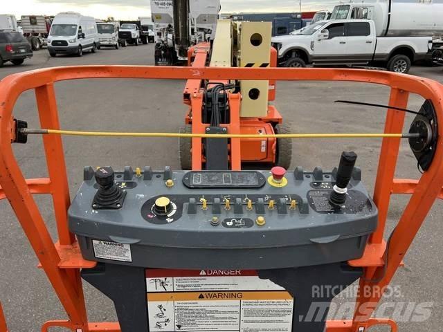 JLG E400AJP Stavebnictví - ostatní