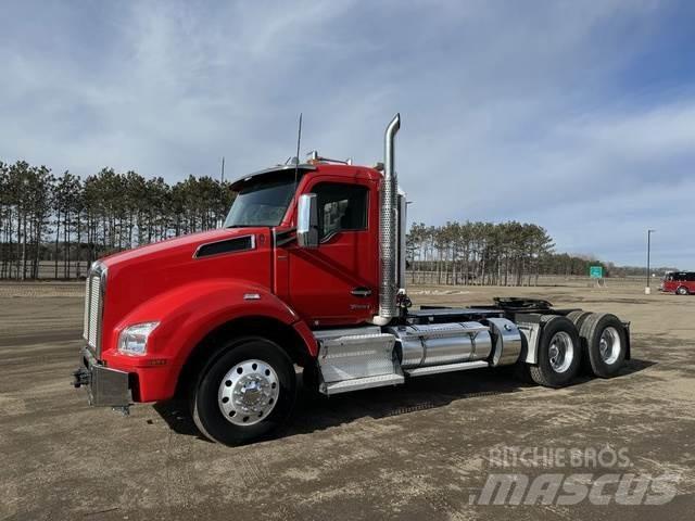 Kenworth T880 Další