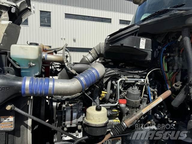 Kenworth T880 Další