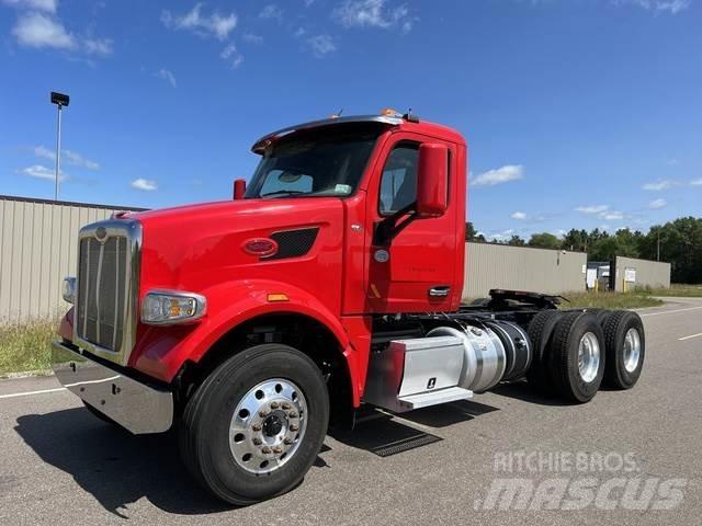 Peterbilt 567 Další