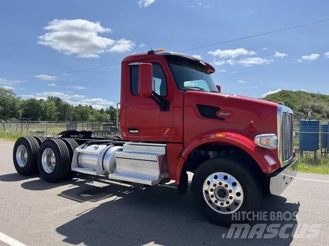 Peterbilt 567 Další