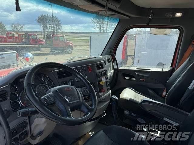 Peterbilt 567 Další