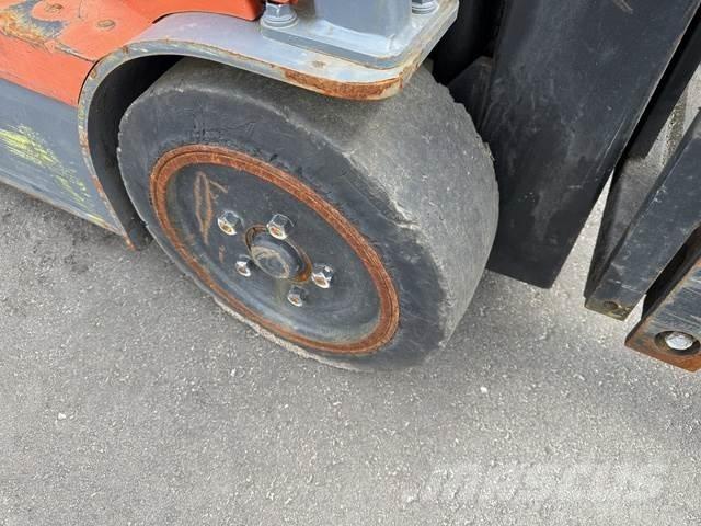 Toyota 7FBEU18 Stavebnictví - ostatní