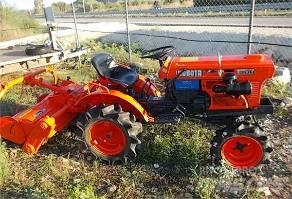 Kubota 6001 di '04 Rotační brány a půdní frézy
