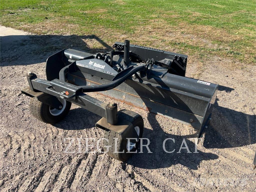 Bobcat BOXBLADE Smykem řízené nakladače