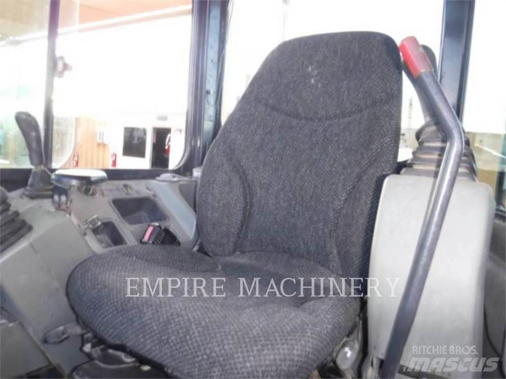 Bobcat E35 Pásová rýpadla
