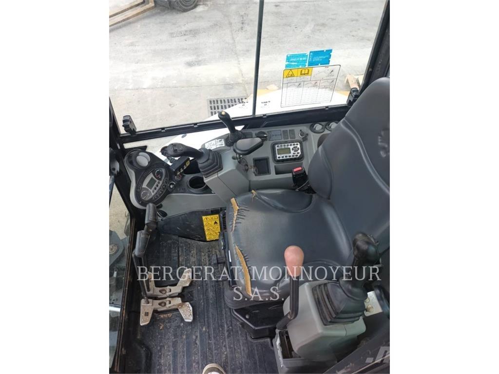 Bobcat E35Z Pásová rýpadla