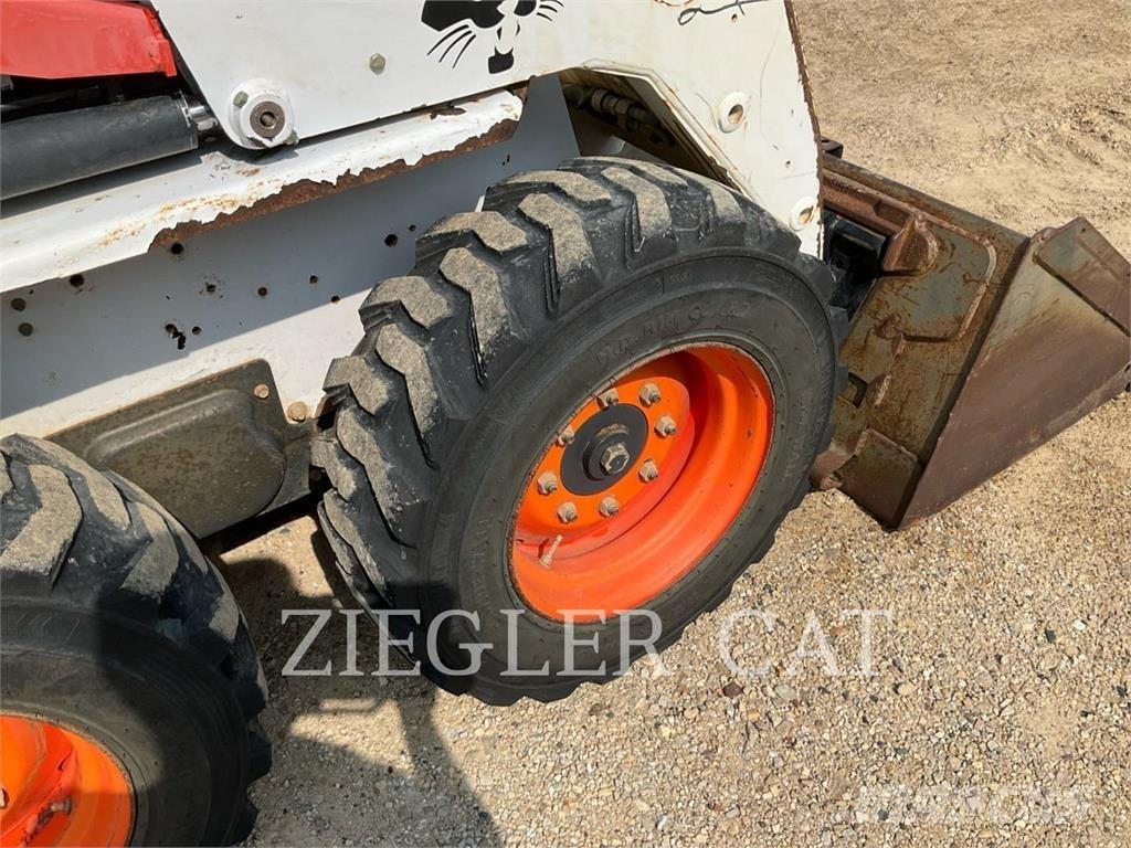 Bobcat S130 Smykem řízené nakladače