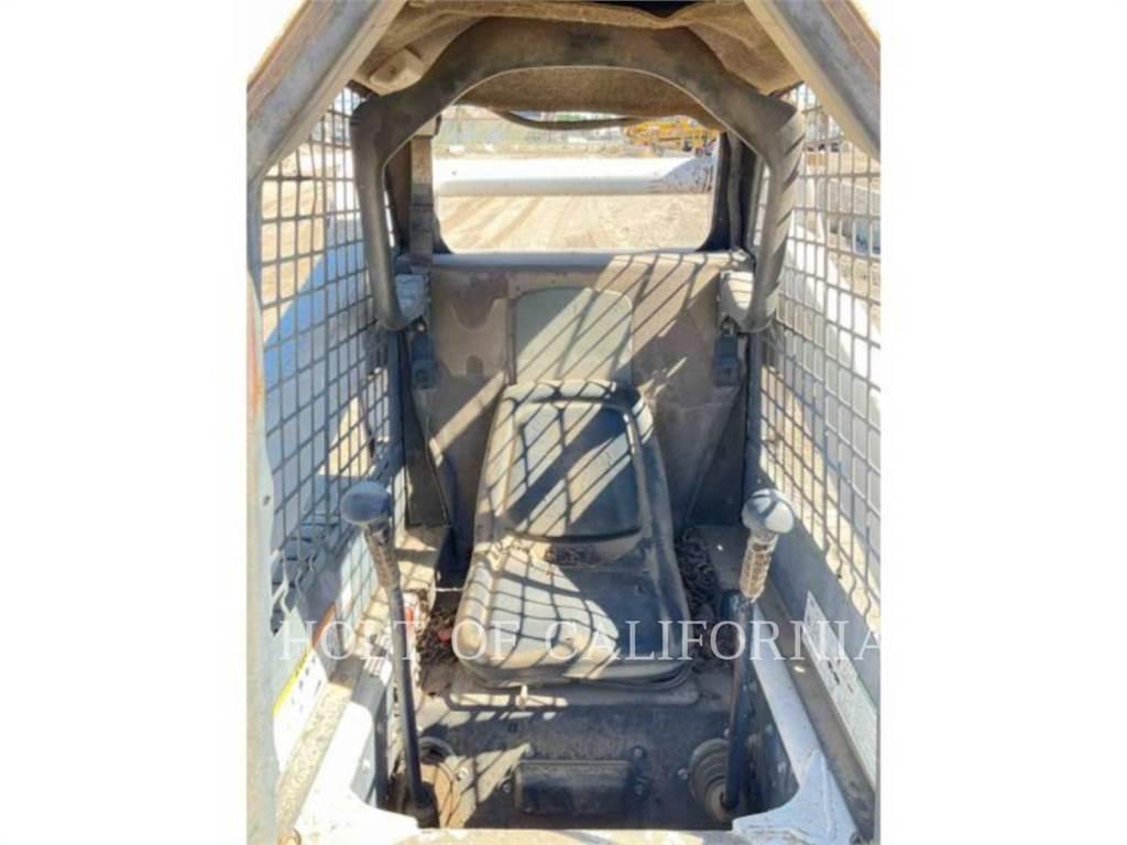 Bobcat S330 Smykem řízené nakladače