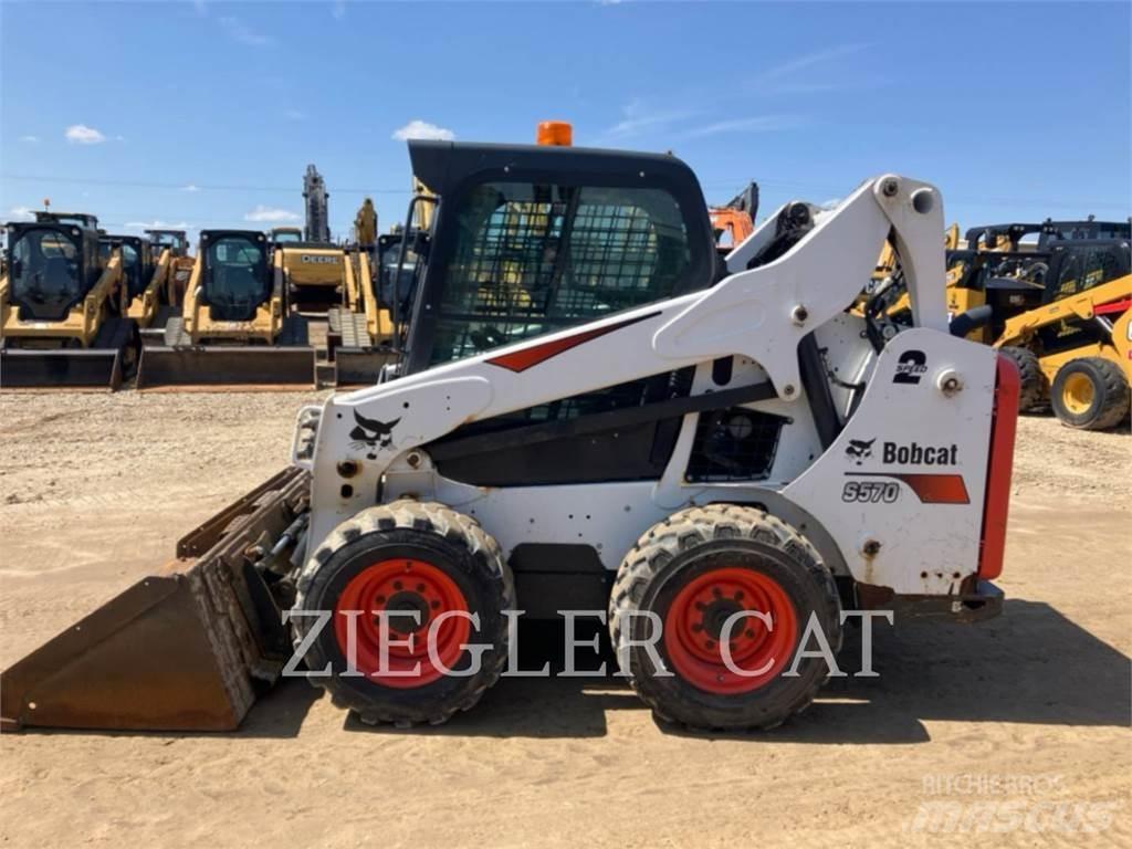 Bobcat S570 Smykem řízené nakladače