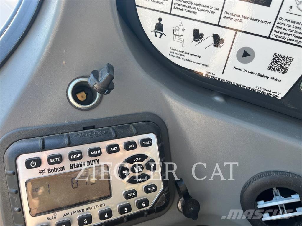 Bobcat S595 Smykem řízené nakladače