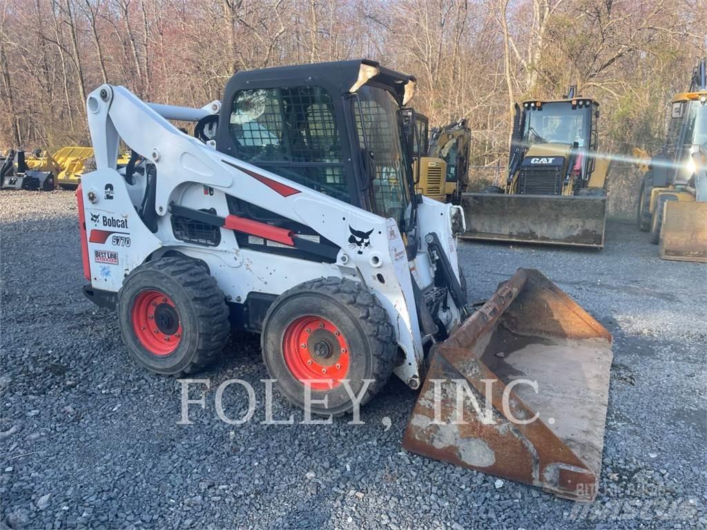 Bobcat S770 Smykem řízené nakladače