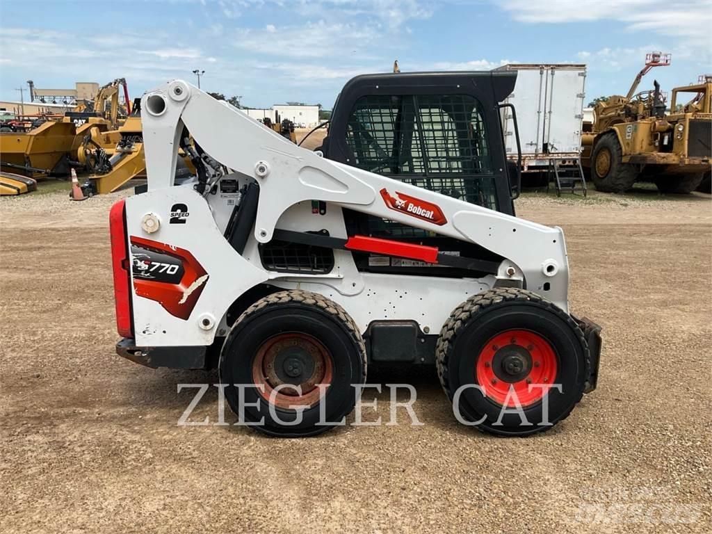 Bobcat S770 Smykem řízené nakladače