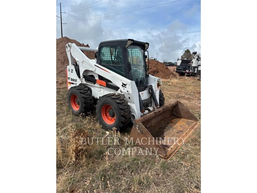 Bobcat S850 Smykem řízené nakladače
