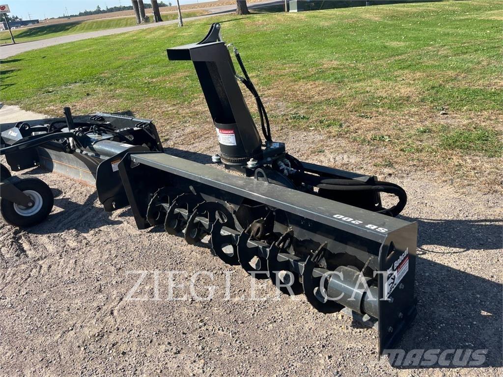 Bobcat SB200 Smykem řízené nakladače