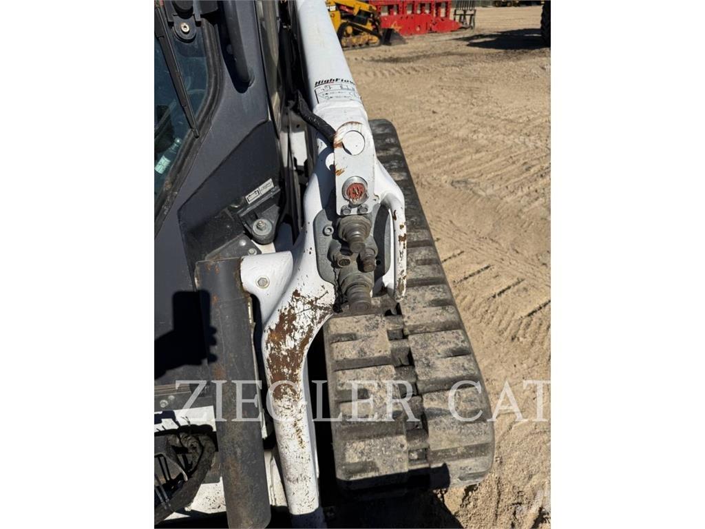 Bobcat T76 Pásové nakladače