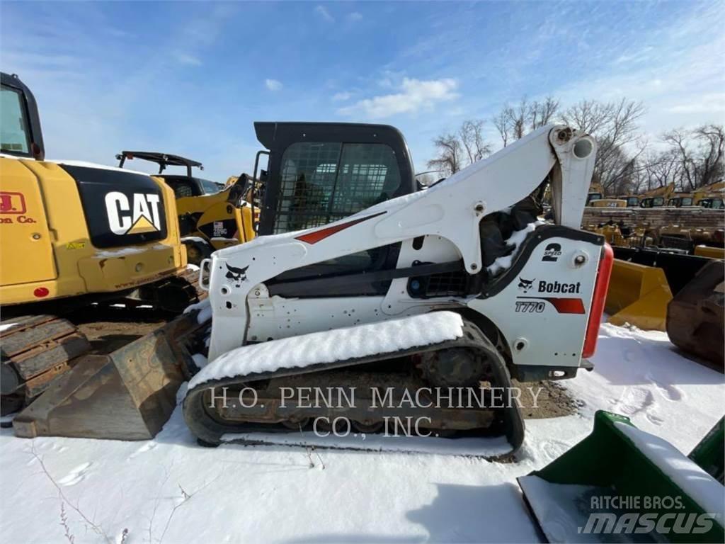 Bobcat T770 Smykem řízené nakladače