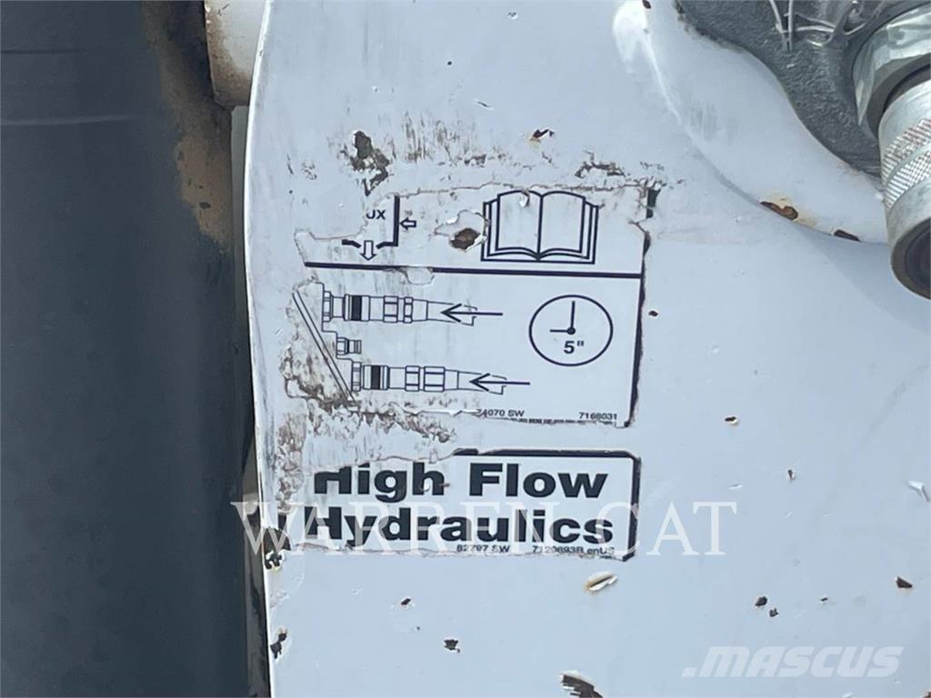 Bobcat T770 Pásové nakladače