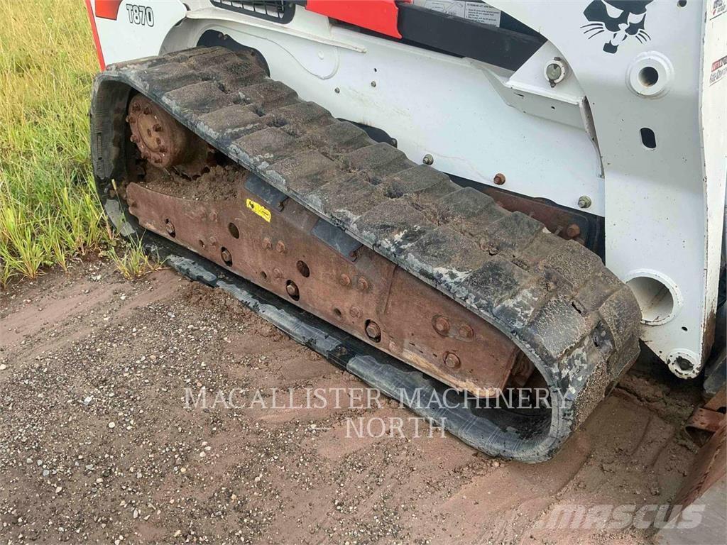 Bobcat T870 Smykem řízené nakladače