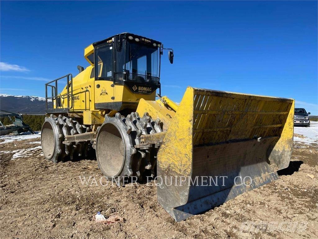 Bomag BC573RB-4 Půdní kompaktory
