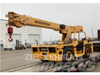 Broderson CRANE IC803J Univerzální terénní jeřáby