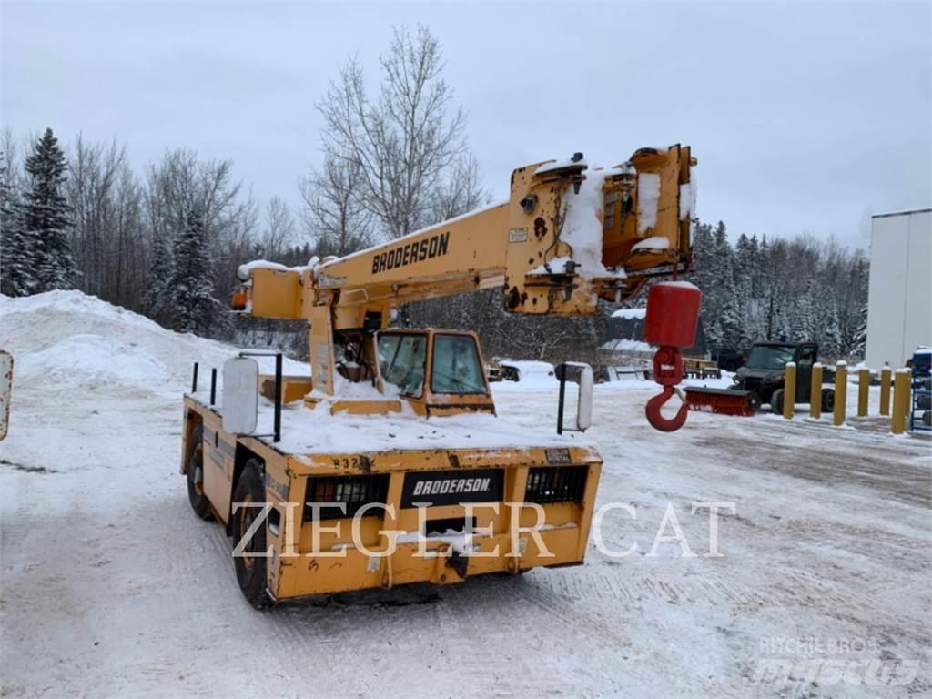 Broderson CRANE IC803J Univerzální terénní jeřáby