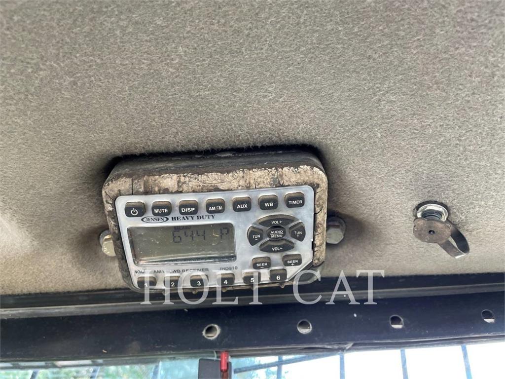 CASE SR250 Smykem řízené nakladače