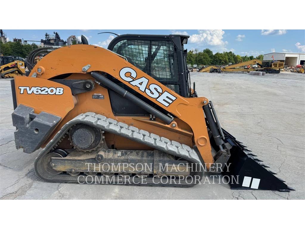 CASE TV260B Smykem řízené nakladače