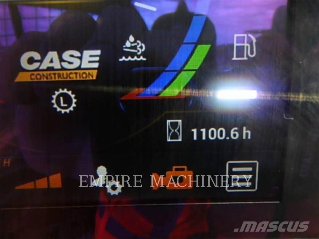 CASE TV620B Smykem řízené nakladače