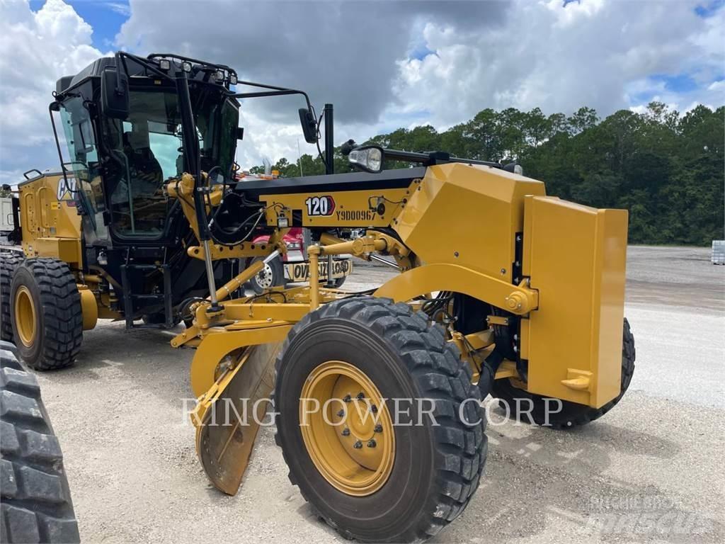 CAT 120 AWD CS Grejdry