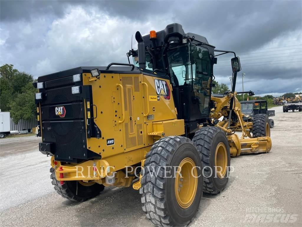CAT 120 AWD CS Grejdry