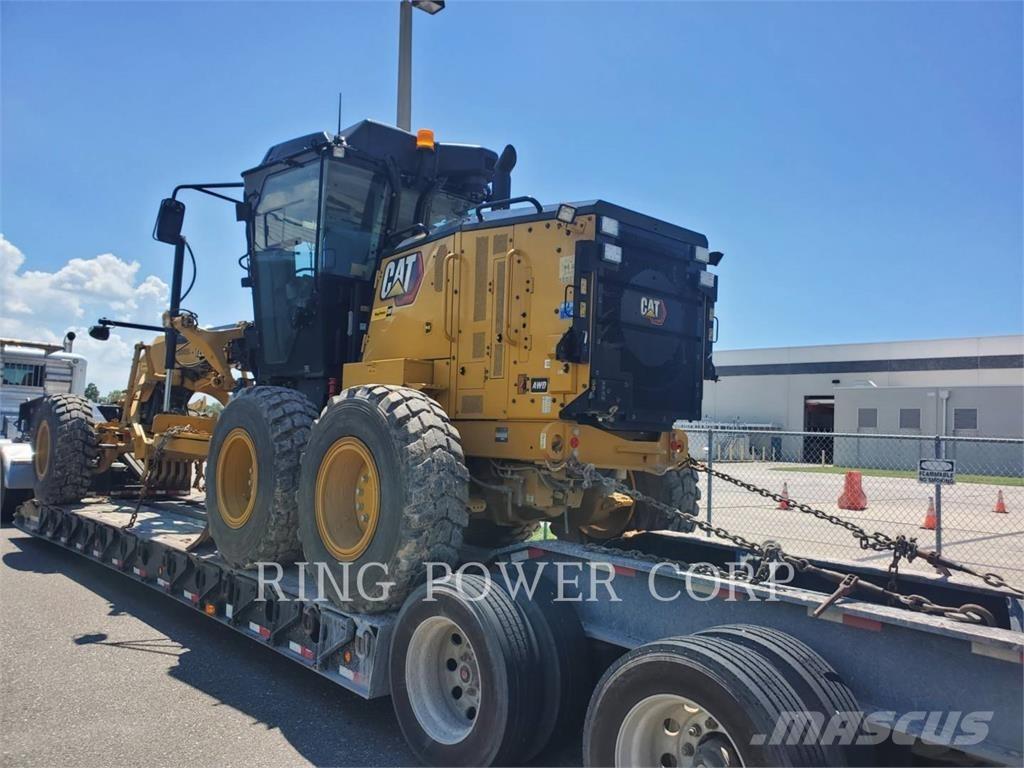 CAT 120 AWD CS Grejdry