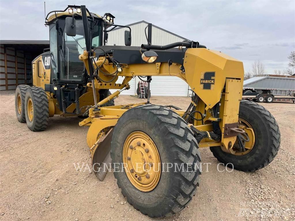 CAT 120M AWD Grejdry