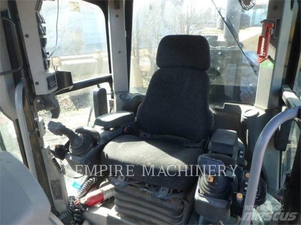 CAT 120M2 AWD Grejdry