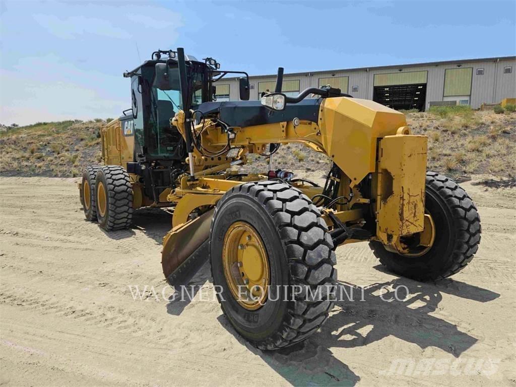 CAT 120M2 AWD Grejdry