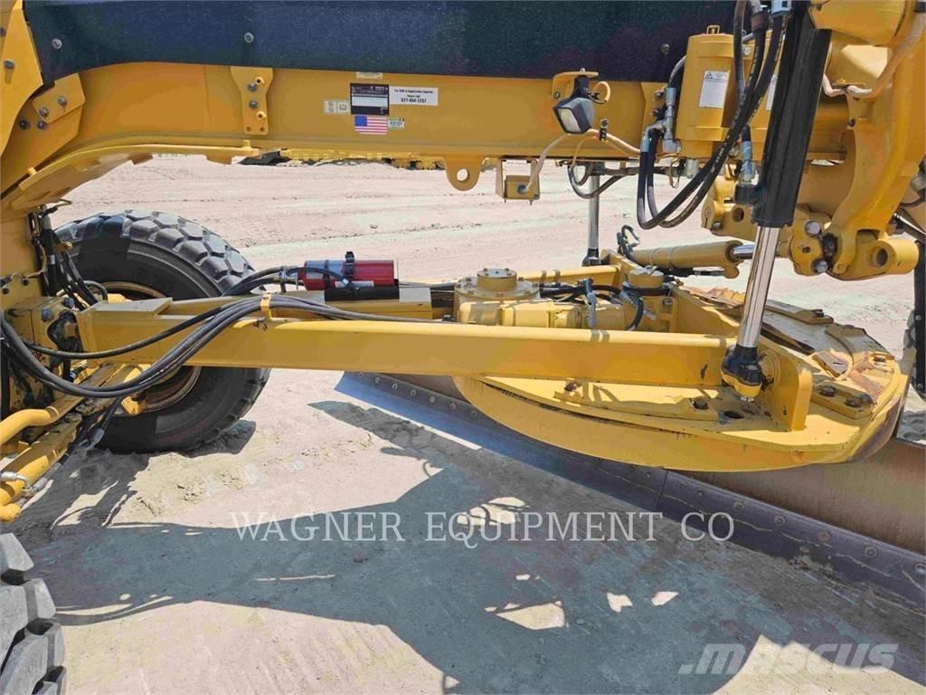 CAT 120M2 AWD Grejdry