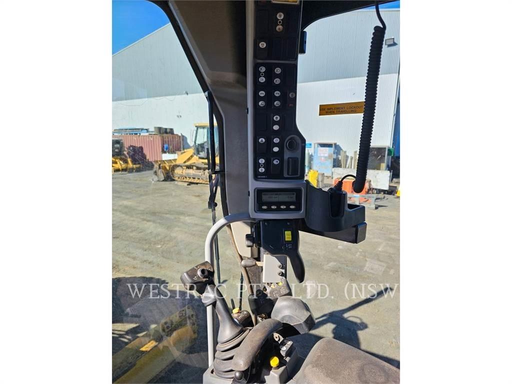 CAT 12M Grejdry