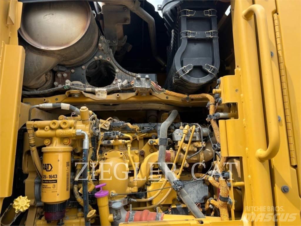CAT 12M2AWD Grejdry