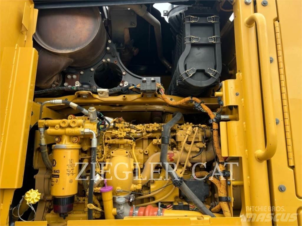 CAT 12M2AWD Grejdry