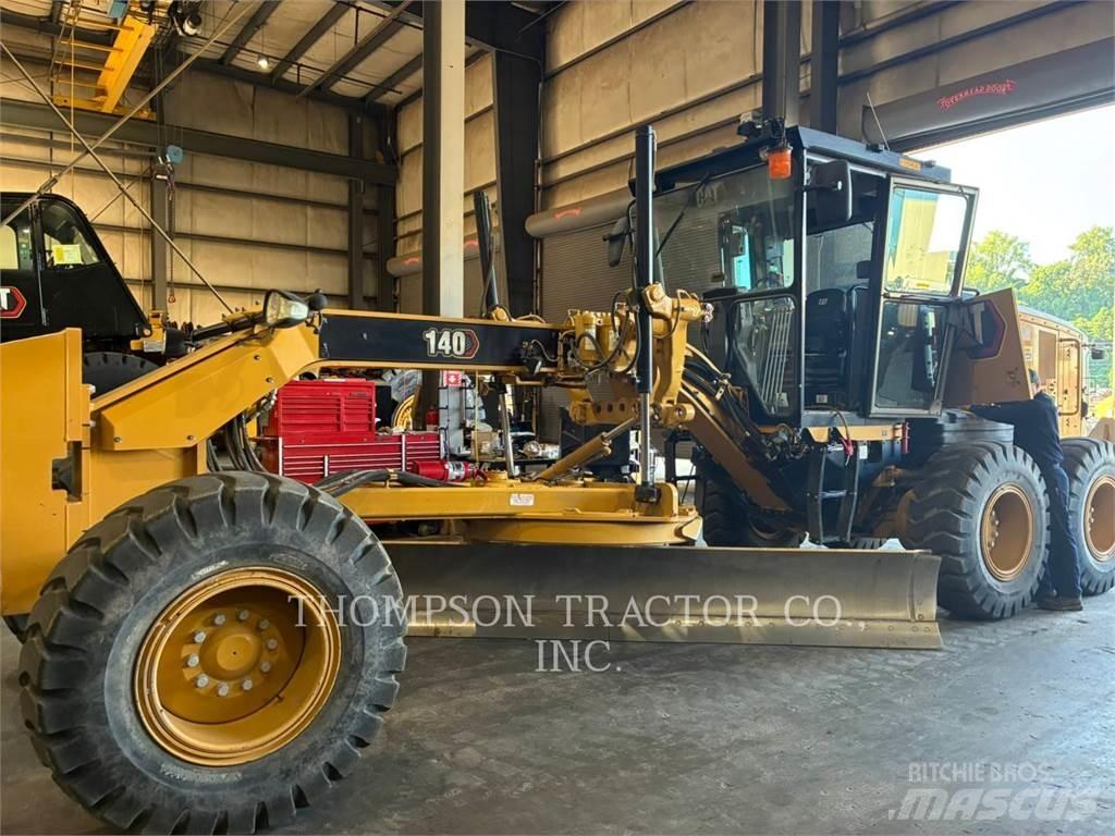 CAT 140 Grejdry