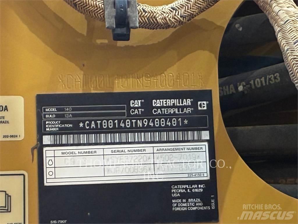 CAT 140 Grejdry
