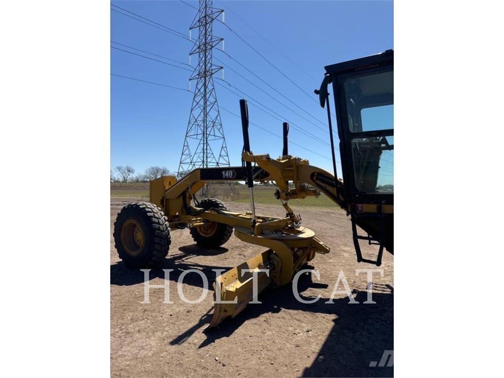CAT 140 Grejdry