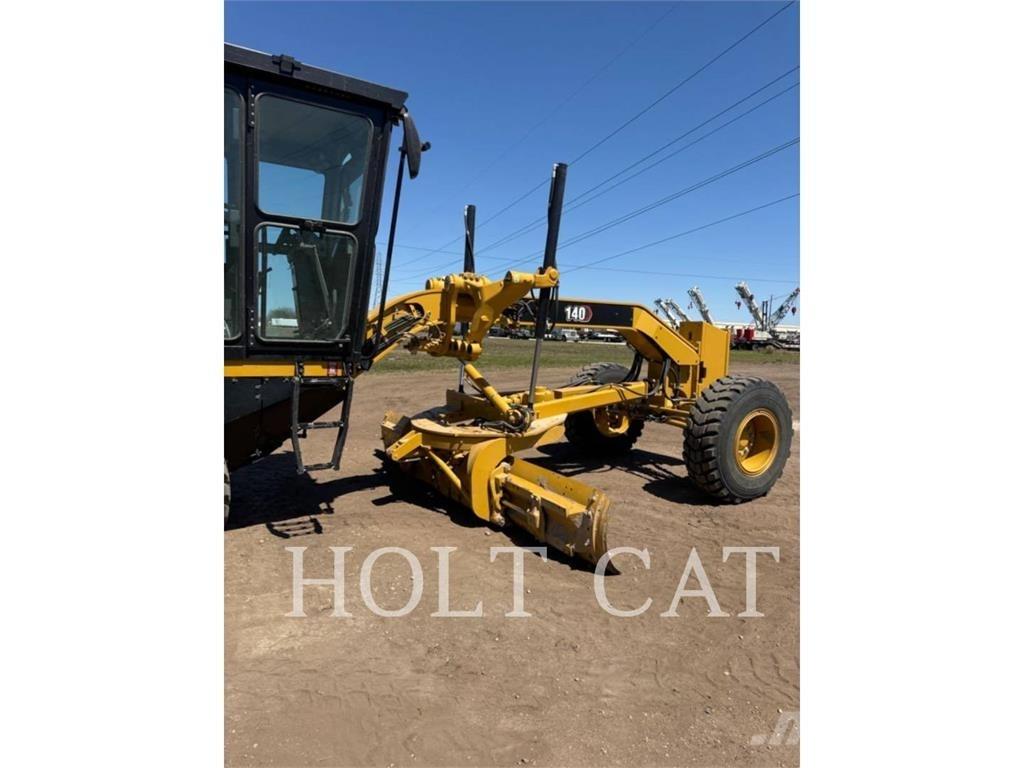 CAT 140 Grejdry