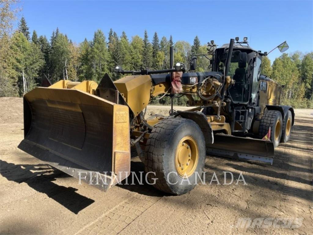 CAT 140-15 AWD Grejdry