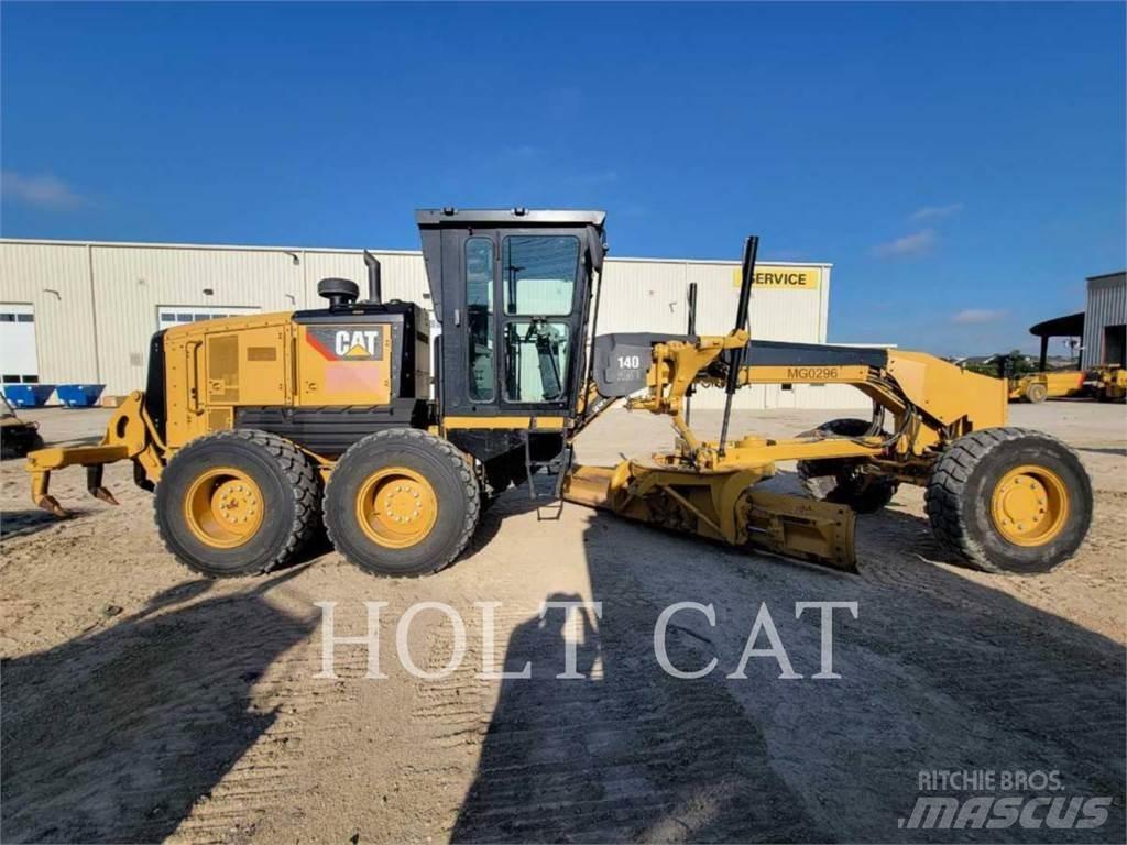 CAT 140 AWD Grejdry