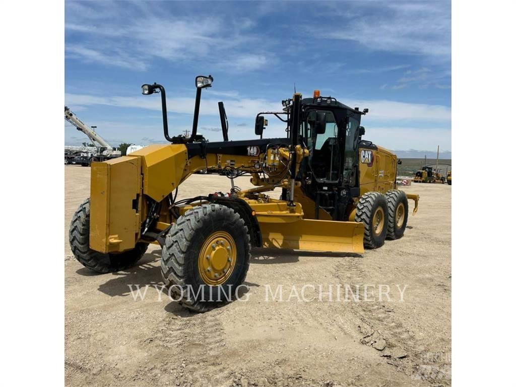 CAT 140 AWD Grejdry