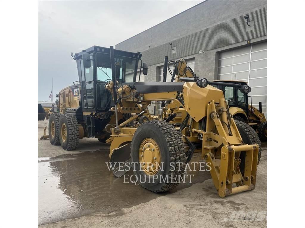 CAT 140 AWD Grejdry