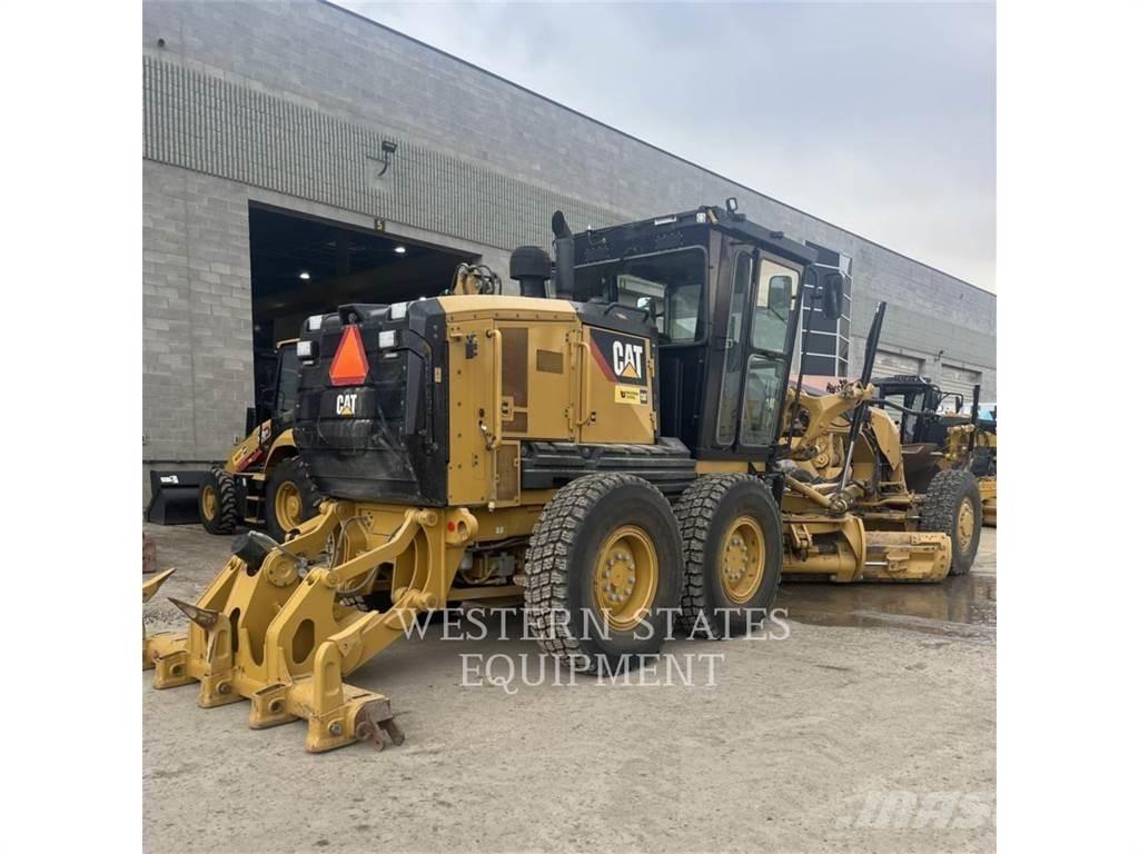 CAT 140 AWD Grejdry