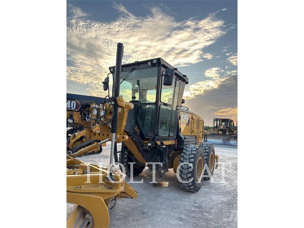 CAT 140 AWD Grejdry